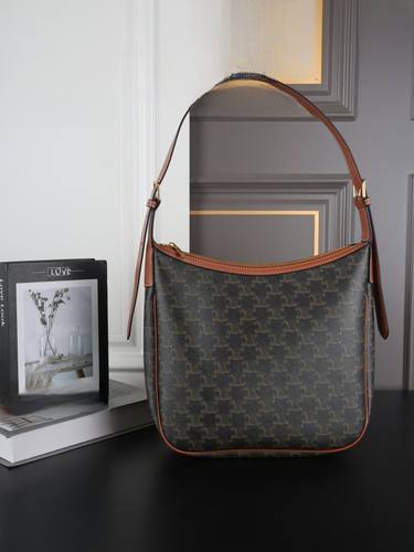 Celine Handbag 279