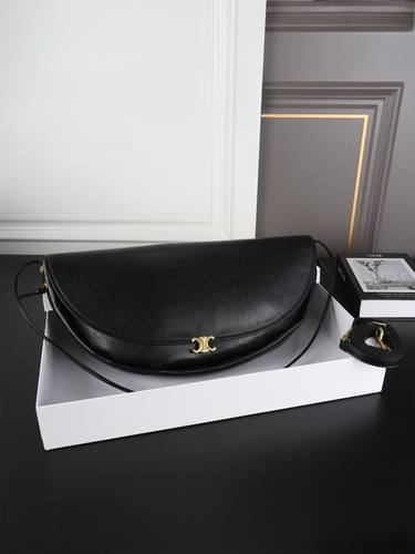 Celine Handbag 375