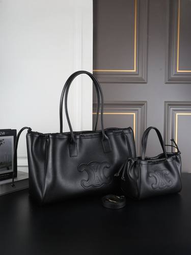 Celine Handbag 471