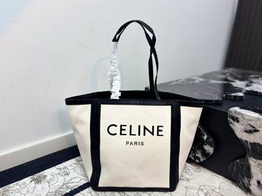 Celine Handbag 496