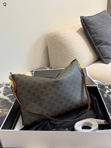 Celine Handbag 597
