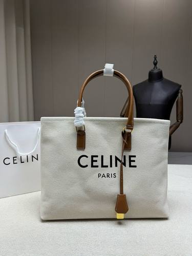 Celine Handbag 619