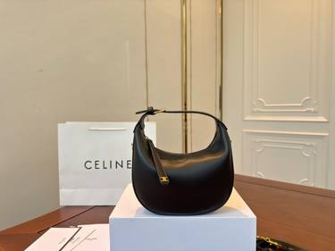 Celine Handbag 621