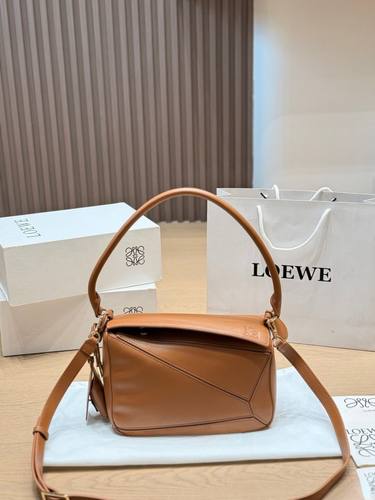 Loewe Handbag 007