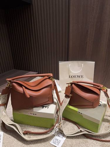 Loewe Handbag 012