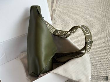 Loewe Handbag 081