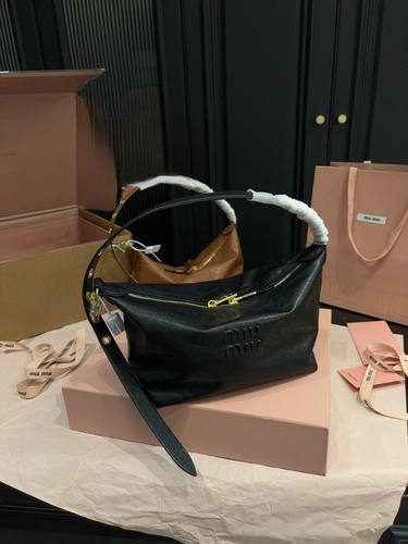 Miu Miu Handbag 023