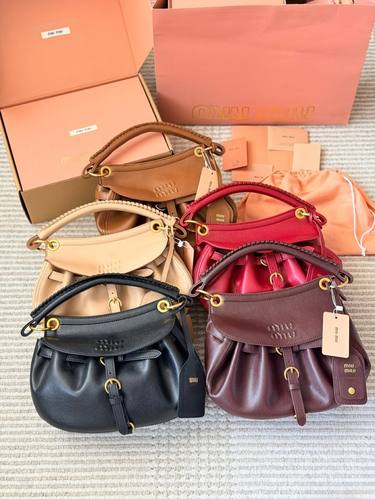 Miu Miu Handbag 075