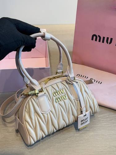 Miu Miu Handbag 098
