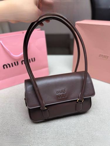 Miu Miu Handbag 208