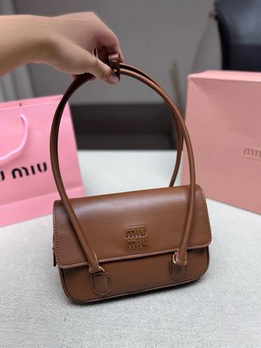 Miu Miu Handbag 209