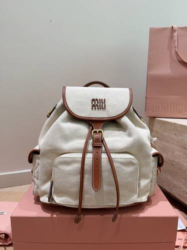 Miu Miu Handbag 253