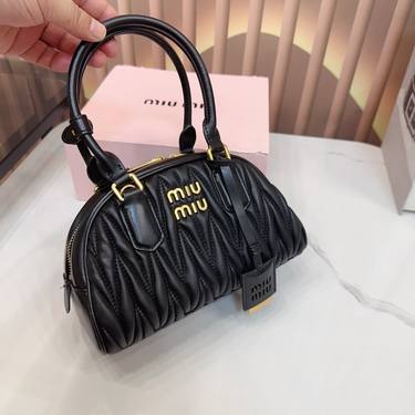 Miu Miu Handbag 296