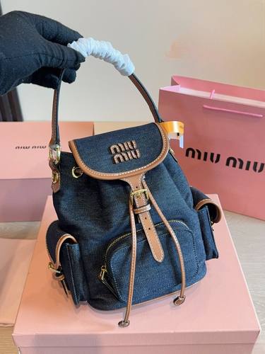 Miu Miu Handbag 305