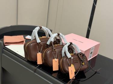 Miu Miu Handbag 402
