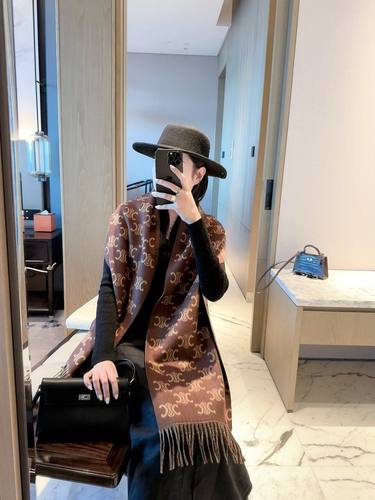 Scarf 024