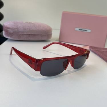Sunglasses 010