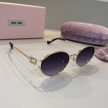 Sunglasses 073