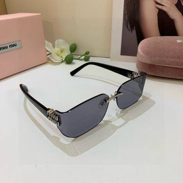 Sunglasses 127