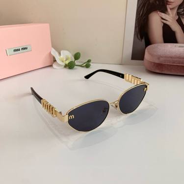 Sunglasses 131