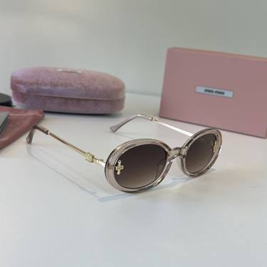 Sunglasses 147