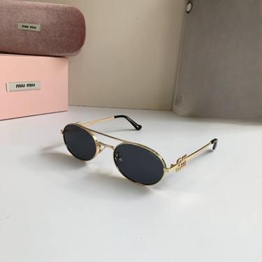 Sunglasses 181