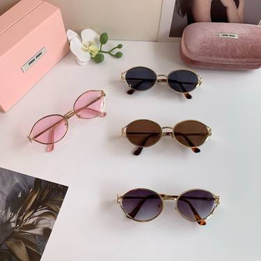 Sunglasses 194