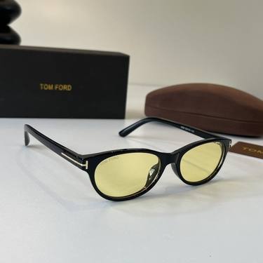 Sunglasses 217