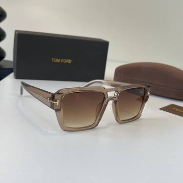 Sunglasses 228