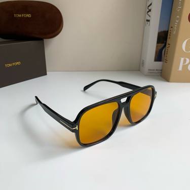 Sunglasses 235