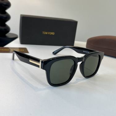 Sunglasses 252