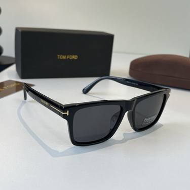 Sunglasses 255