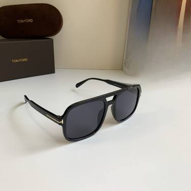 Sunglasses 267