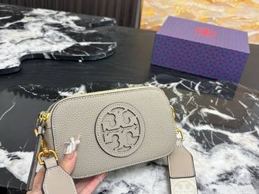 Tory Burch Handbag 256