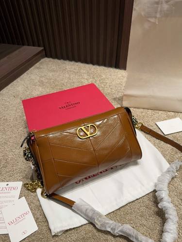 Valentino Handbag 009