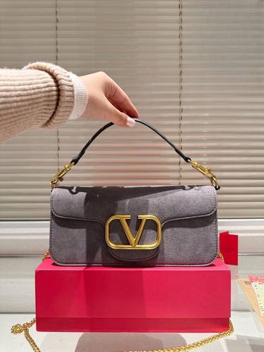 Valentino Handbag 113